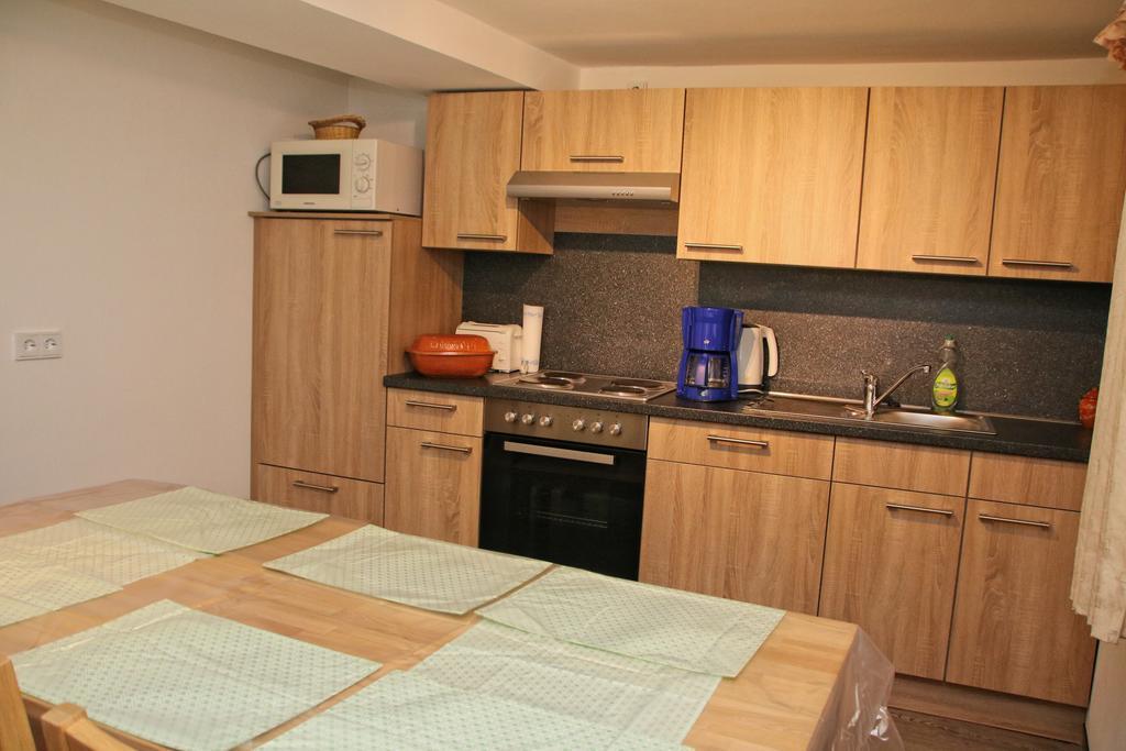 Ferienhaus Am Doctorberg 베른카슈텔쿠에스 외부 사진