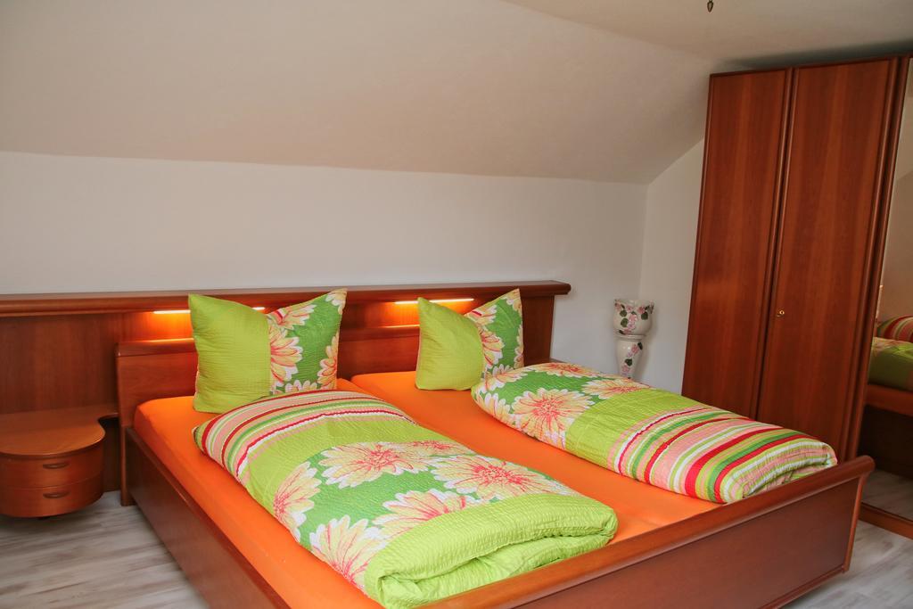 Ferienhaus Am Doctorberg 베른카슈텔쿠에스 외부 사진